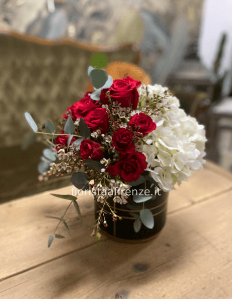 Pensiero Stupendo (elegante vaso con fiori di stagione)